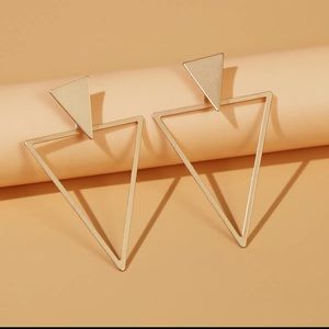 🆕 Geometric Statement Triangle Gold Color Dangle Drop Earrings